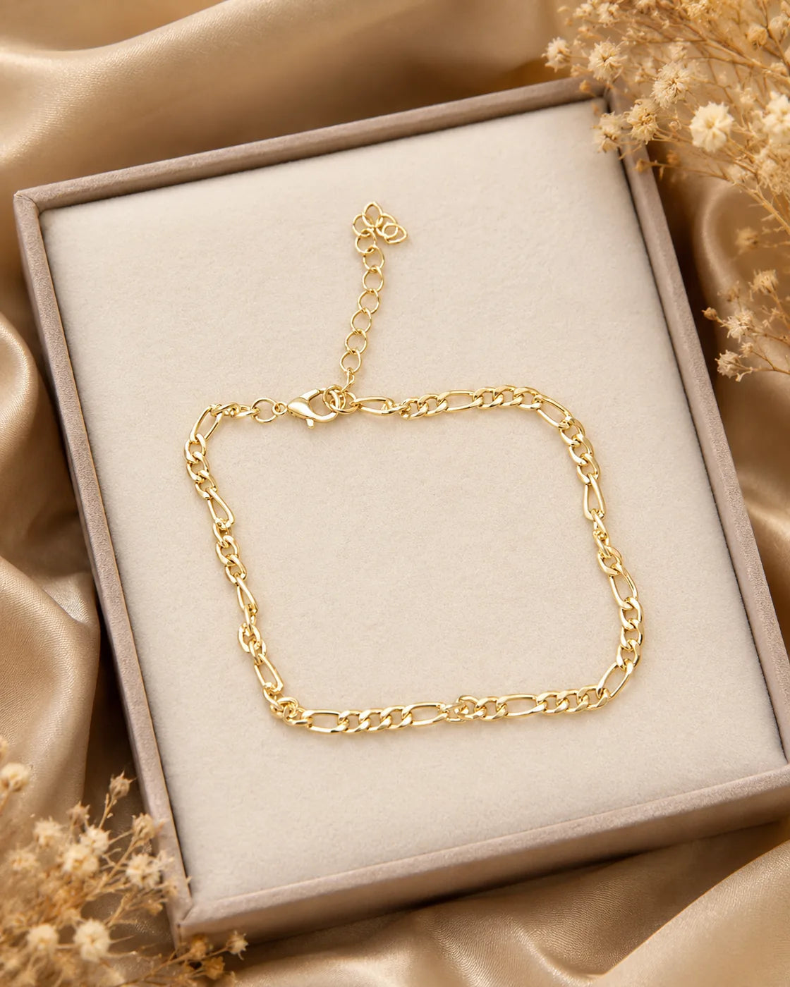 Golden Figaro Link Bracelet - image 3