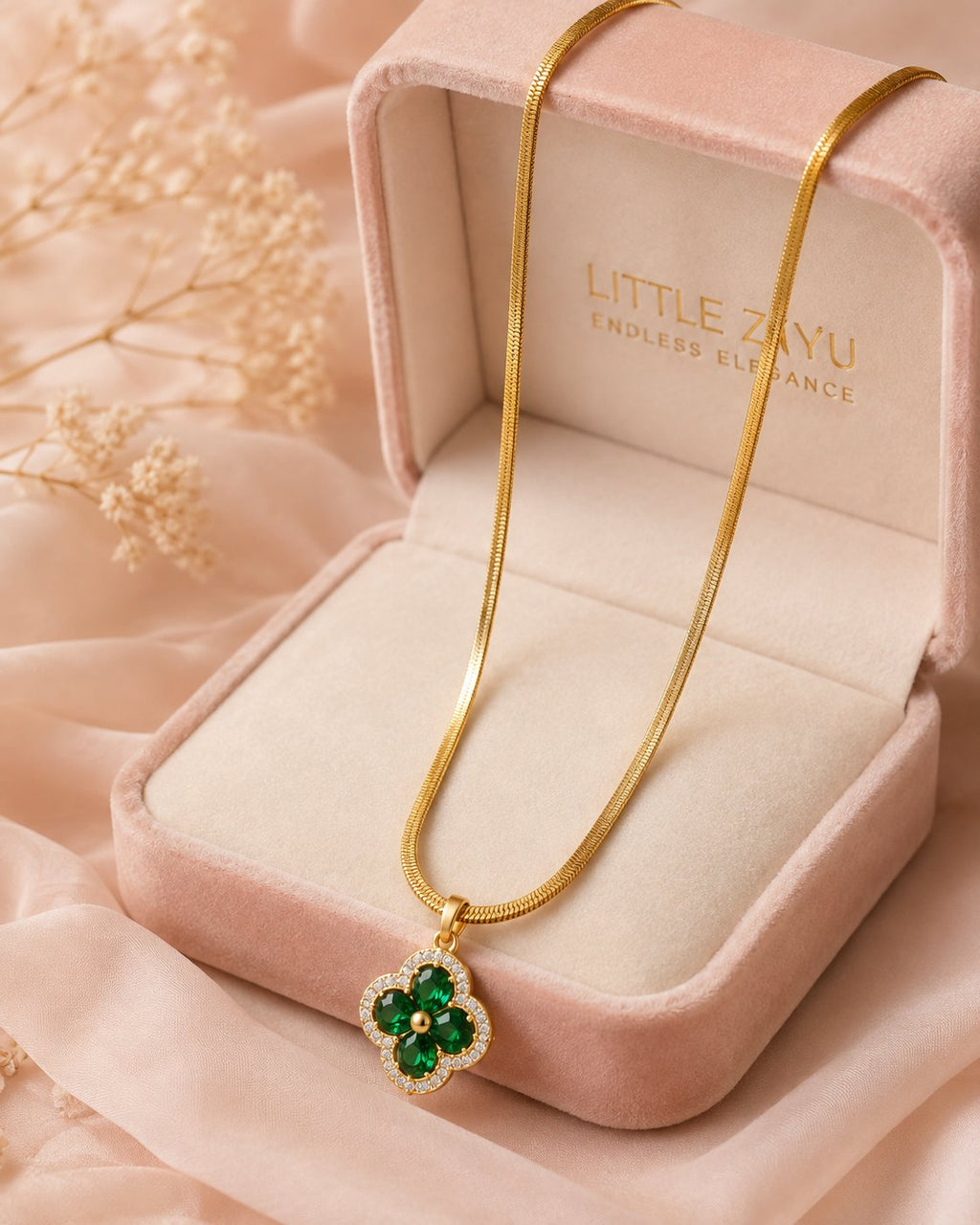 Emerald Clover Pendant Necklace