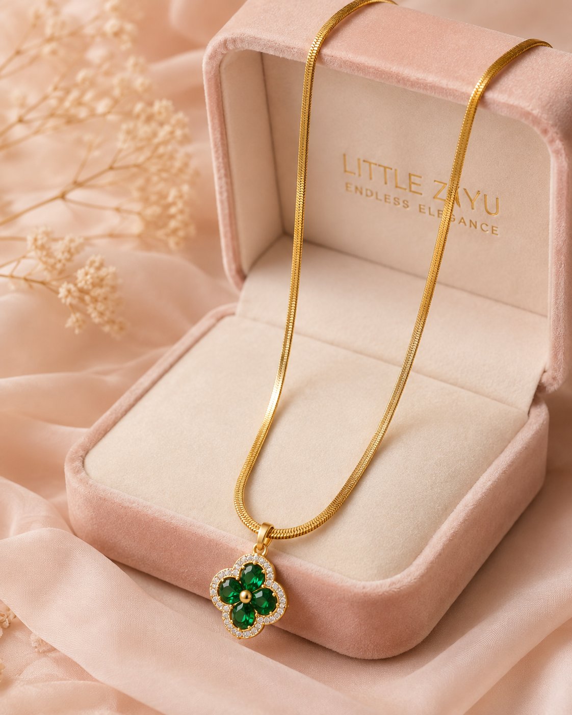 Emerald Clover Pendant Necklace