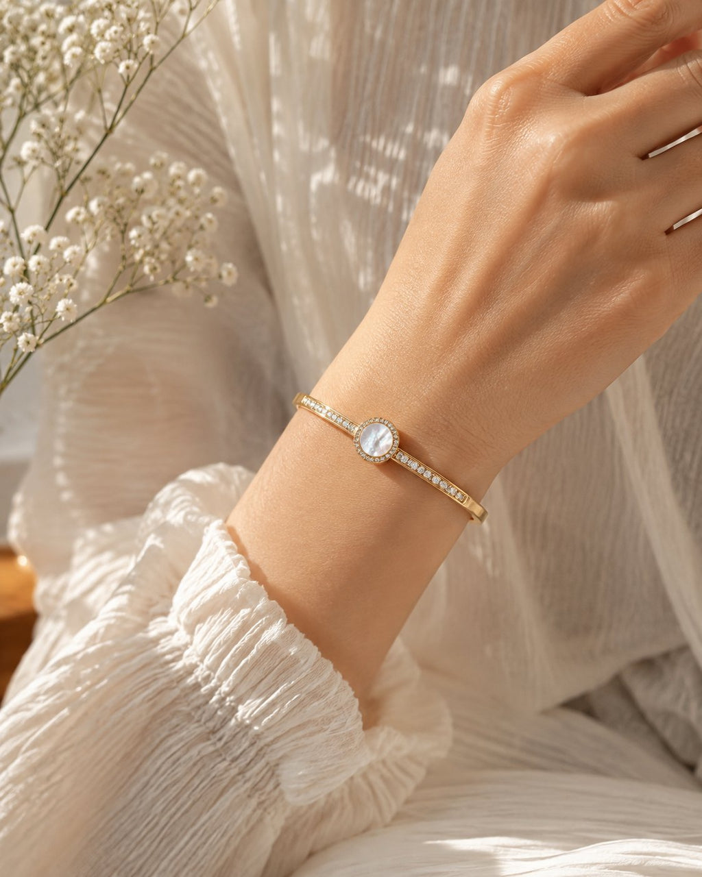 Moonlit Pearl Disc Crystal Bangle