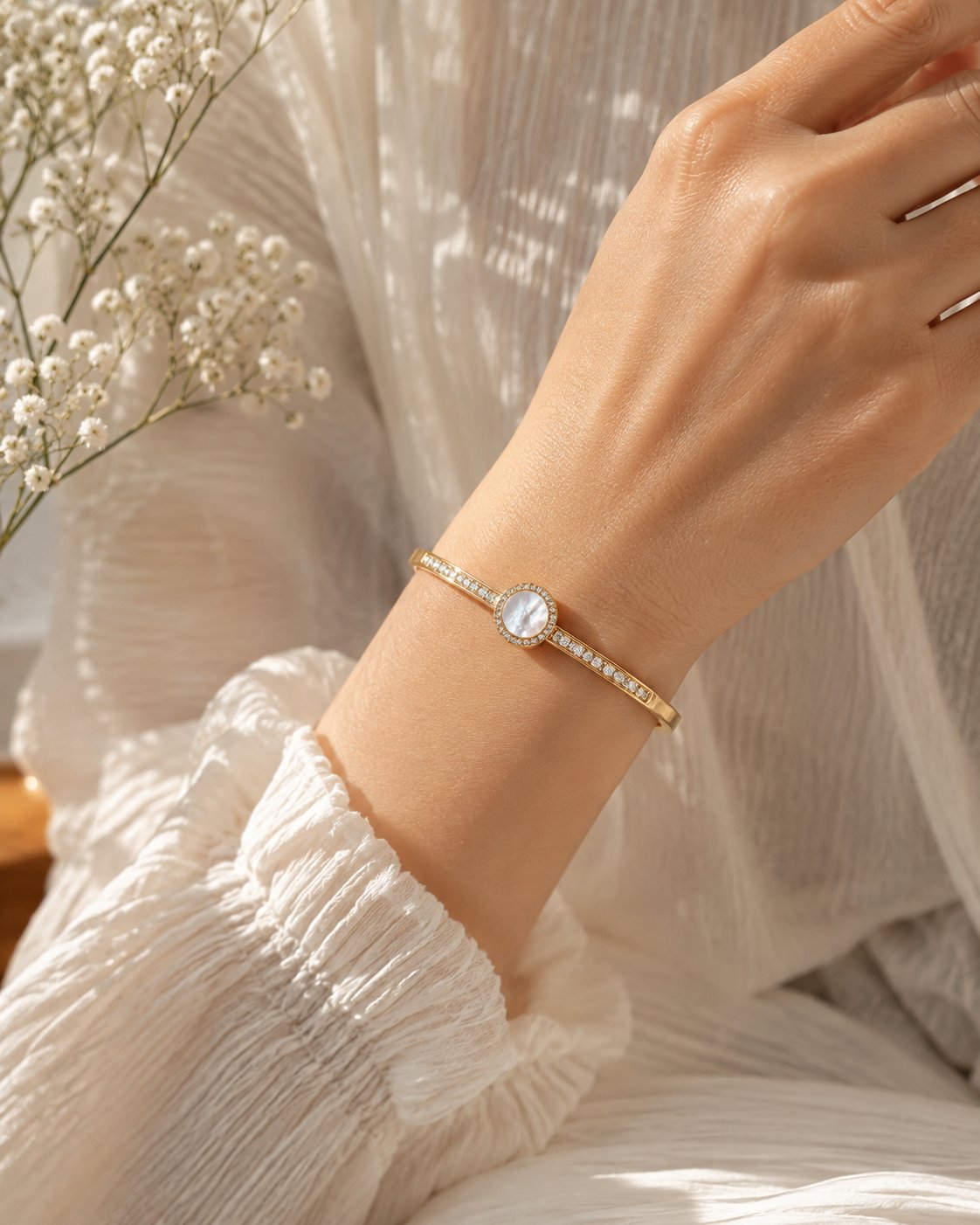 Moonlit Pearl Disc Crystal Bangle