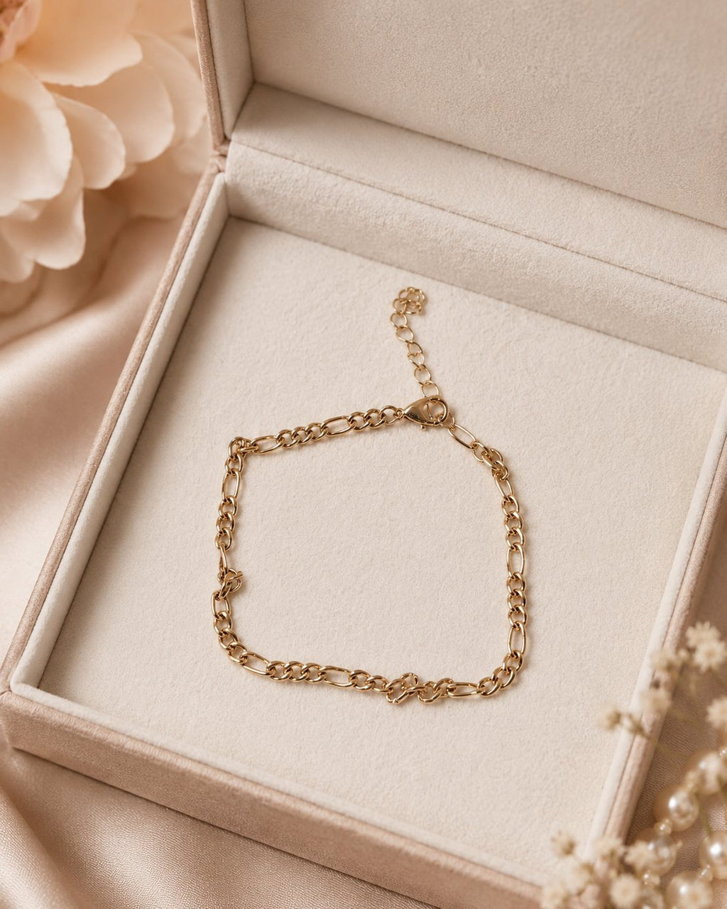 Rose-Gold Figaro Knot Bracelet