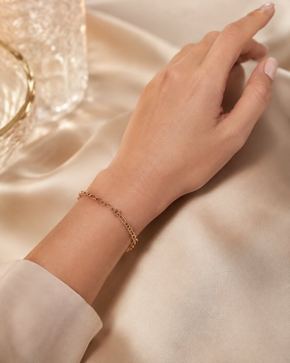 Rose-Gold Figaro Knot Bracelet