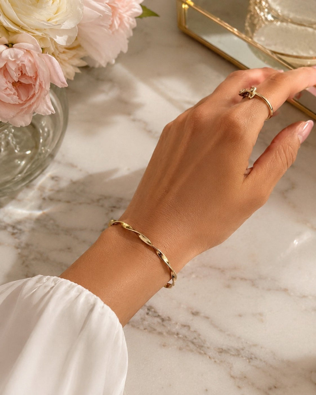 Sculpted Twist Gold Bangle