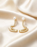 Pearl Curve Stud Earrings